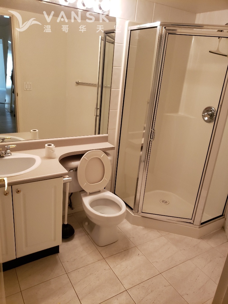 250925122612_2nd bathroom view.jpg